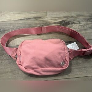Lululemon Athletica Blush Pink belt bag 2L